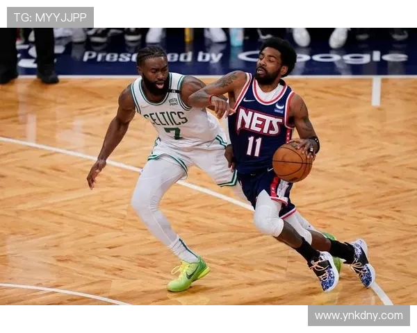 原创三连胜!布朗29+4+4,赛后布朗走向篮网替补席,和对方球员逐一拥抱